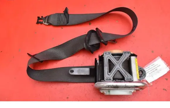 Opel Insignia A Front seatbelt 13303849