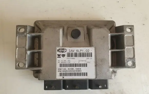 Peugeot 308 Engine control unit/module 9650623180