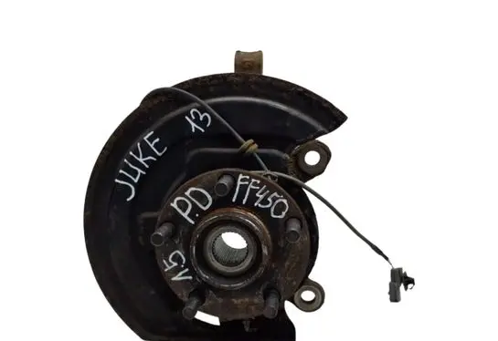 Nissan Juke I F15 Front wheel hub