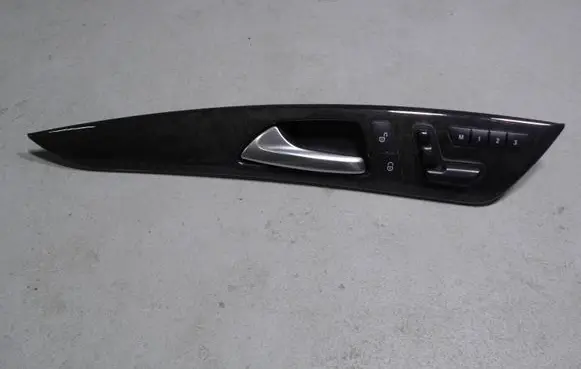 Mercedes-Benz CLS C218 AMG Front door trim bar A2187206180