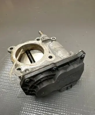 Toyota Auris E180 Throttle valve 2203007110 01342 45004R22