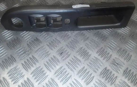 KIA Carens I Front door window switch trim NOCODE