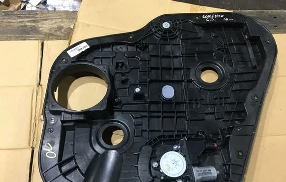 KIA Sorento Rear door window regulator with motor 81420C5010