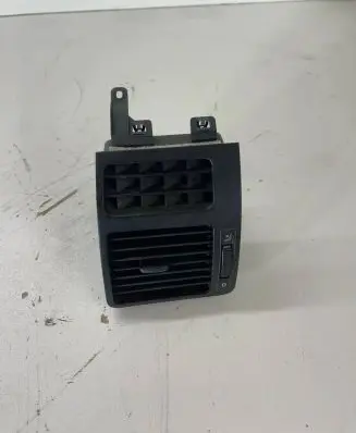Volkswagen Touran I Dash center air vent grill 1T0819703A