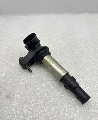 Cadillac STS Seville High voltage ignition coil 0221604104 12583514