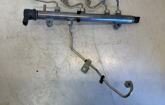Iveco Daily 6th gen Fuel main line pipe 0445214248 504371261