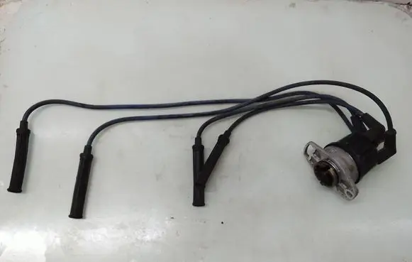 Renault Clio I Ignition distributor 255646A