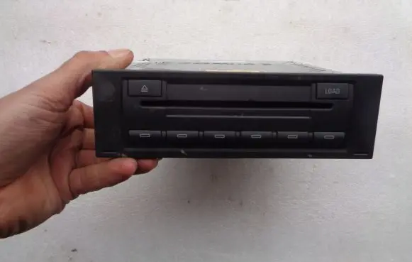 Skoda Octavia Mk2 (1Z) CD/DVD changer 1Z0035111