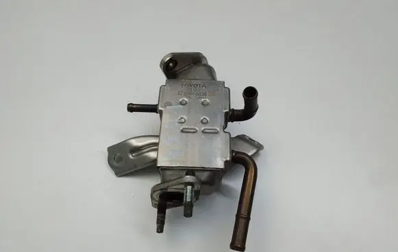 Toyota Yaris EGR valve cooler 2205000020