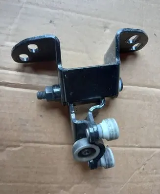 Volkswagen Crafter Sliding door upper roller guide/hinge 7C0843304 19148080828