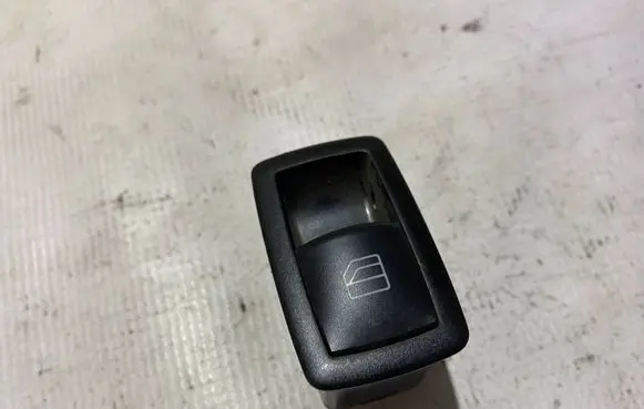 Mercedes-Benz R W251 Electric window control switch a2518200510 2518200510