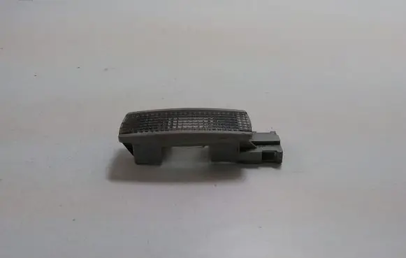 Volkswagen PASSAT B5 Other interior light 3B0947113