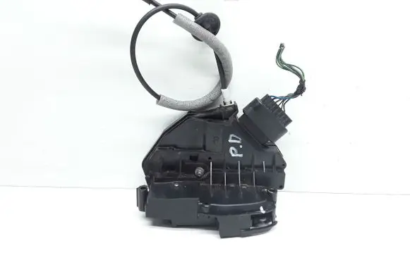 Volvo S60 Front door lock 31301740
