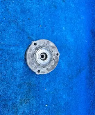 BMW M5 F90 Front upper strut mount 8095353