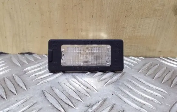 Volkswagen Touareg II Number plate light 7P6035552P