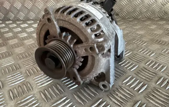 BMW 2 F45 Generator/alternator 7640131 10S20 1042118181