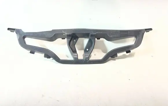 Renault Clio IV Front bumper upper radiator grill 628101467R