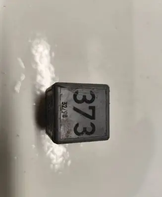 Volkswagen PASSAT B5 Other relay 8D0951253A