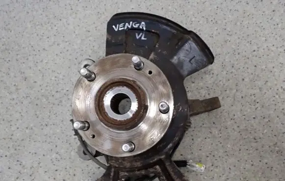 KIA Venga Front wheel hub spindle knuckle 