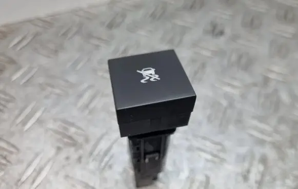 Traction control (ASR) switch