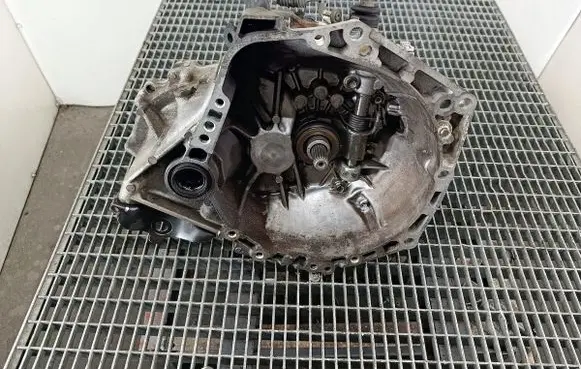 Toyota Aygo AB10 Manual 5 speed gearbox C551