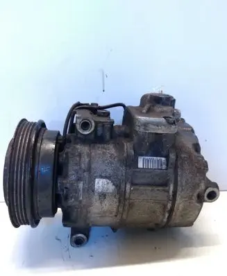 Volkswagen PASSAT B5.5 Air conditioning (A/C) compressor (pump) 8D0260805J