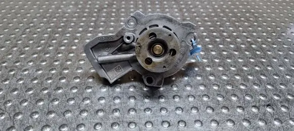Skoda Fabia Mk3 (NJ) Water pump 04B121011D