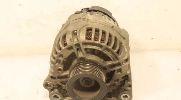 Skoda Octavia Mk2 (1Z) Generator/alternator 0124325137