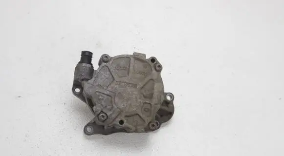 Skoda Yeti (5L) Vacuum pump 03L145100F