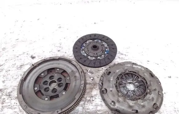 Skoda Superb B8 (3V) Clutch set kit 124060710 324035510 415058310