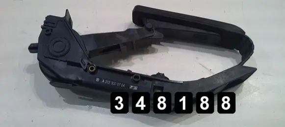 Mercedes-Benz C W203 Accelerator throttle pedal 2033000704