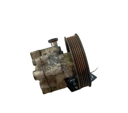 Opel Insignia A Power steering pump 13309336 YS1360H10391