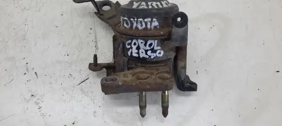 Toyota Corolla Verso E121 Engine mount bracket EF05