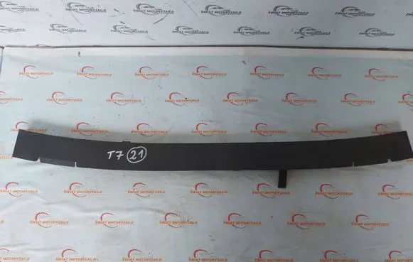Audi Q3 8U Front bumper lip 8U0807217A