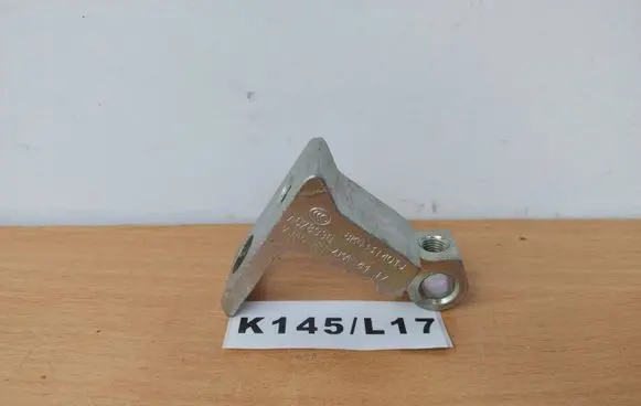 Seat Ibiza IV (6J,6P) Front door upper hinge 8K0831401J
