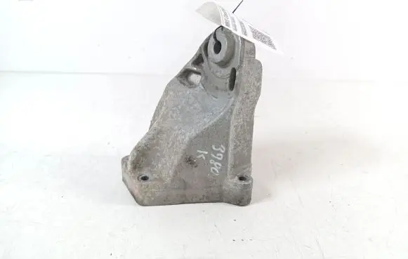 Mercedes-Benz C W204 Engine mounting bracket A6422232304