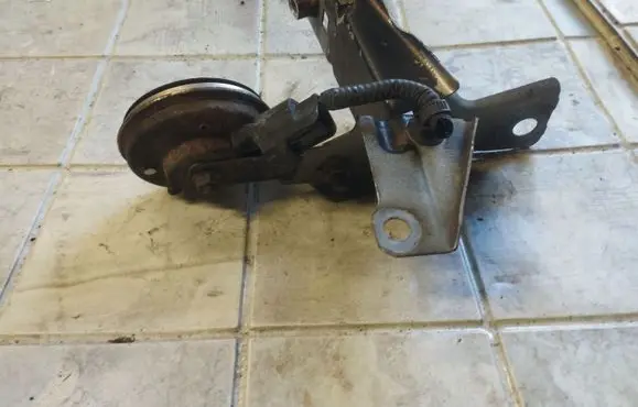 Honda CR-V Horn signal UCH201