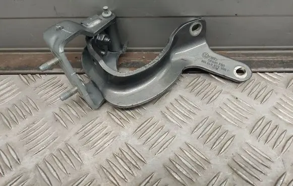 Audi Q7 4L Tailgate/trunk/boot hinge 4L0827300C