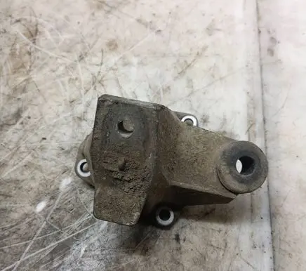 Audi A6 S6 C4 4A Gearbox mounting bracket 4A0399114