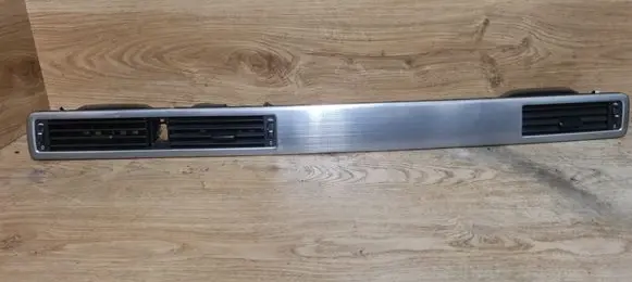 Volvo V70 Dash center air vent grill 30715143