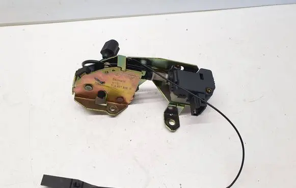 Volkswagen Touareg I Loading door lock 7L0827506D