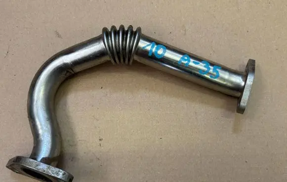 Volkswagen Amarok EGR valve line/pipe/hose 03L131521AR