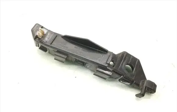 Front bumper mounting bracket