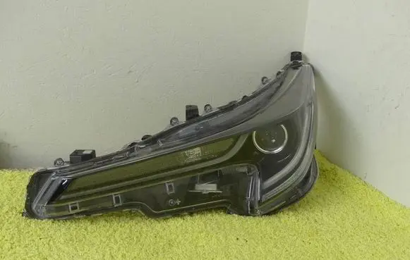 Toyota Corolla E210 E21 Headlight/headlamp 81150-02S70