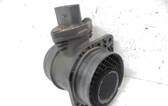 Volkswagen Polo Mass air flow meter 038906461B