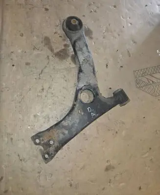 Toyota Corolla Verso AR10 Front lower control arm/wishbone 