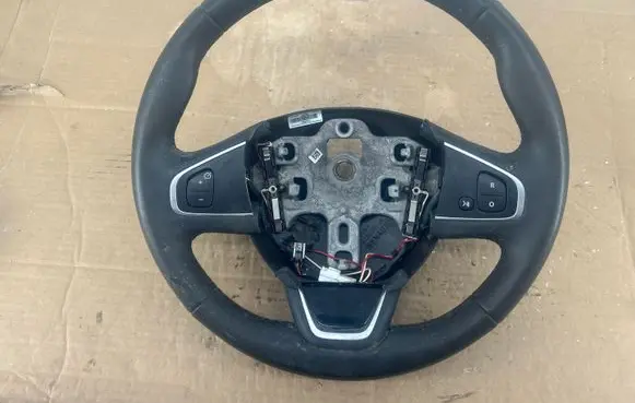 Renault Clio IV Steering wheel 484005241R 20170807 639538500C