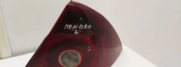 Ford Mondeo Mk III Rear/tail lights 1S7113404A