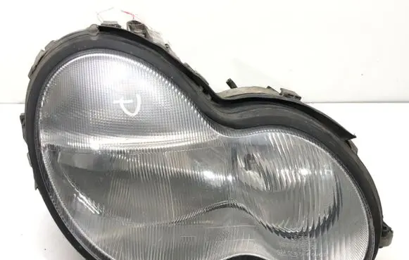 Mercedes-Benz C AMG W203 Headlight/headlamp 0301166202
