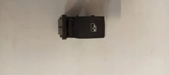 Infiniti G37 Electric window control switch